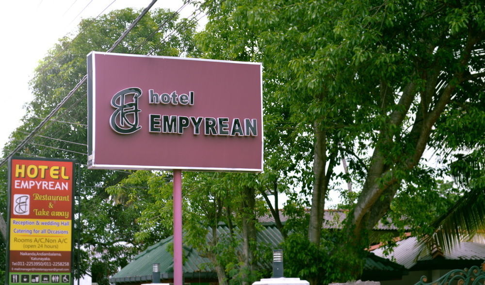 Hotel Empryean Катунаяка Экстерьер фото