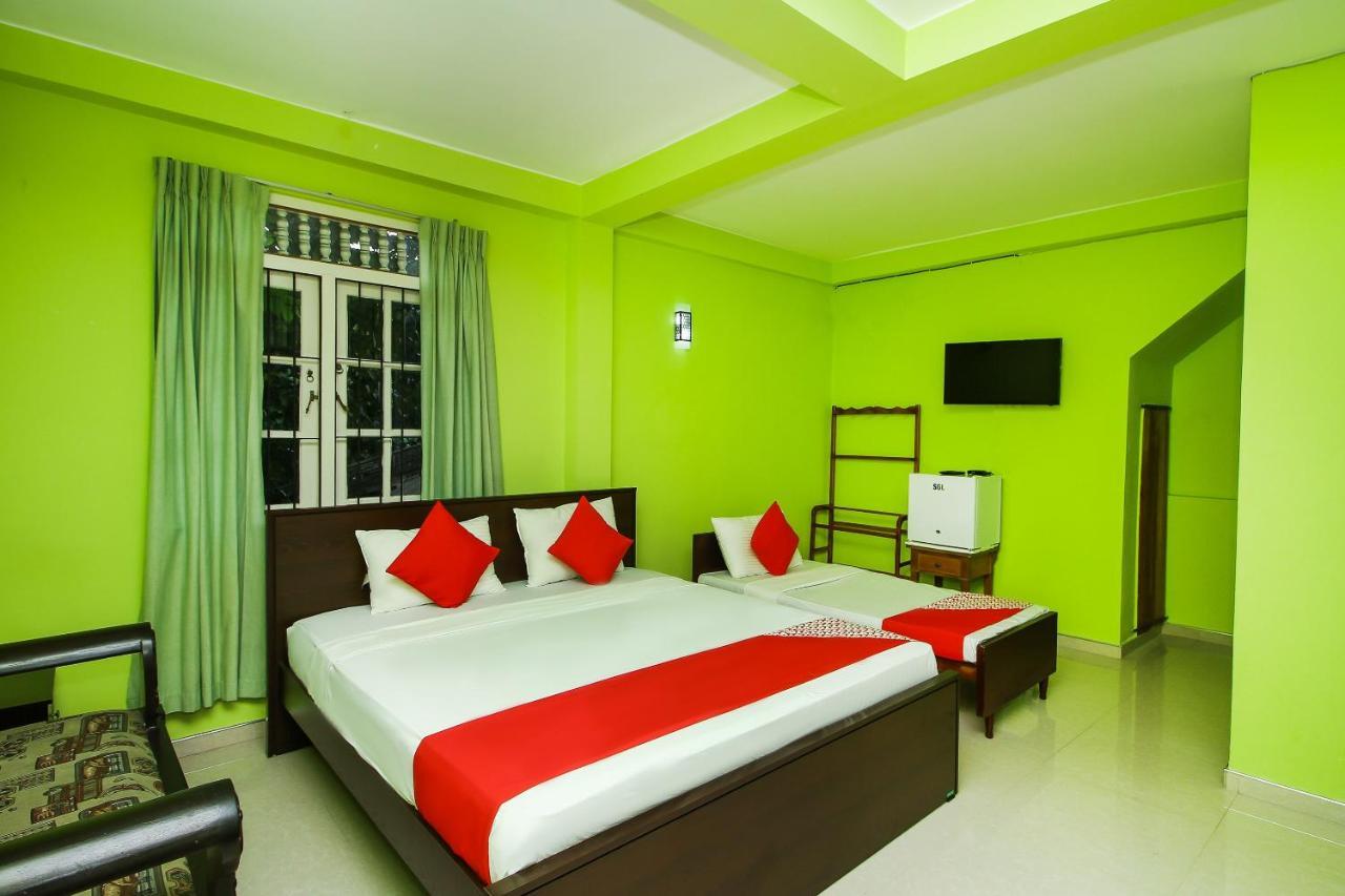 Hotel Empryean Катунаяка Экстерьер фото