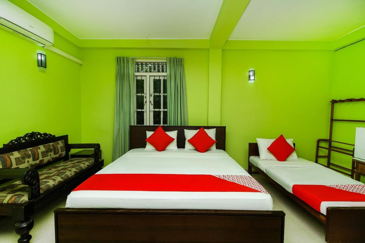 Hotel Empryean Катунаяка Экстерьер фото