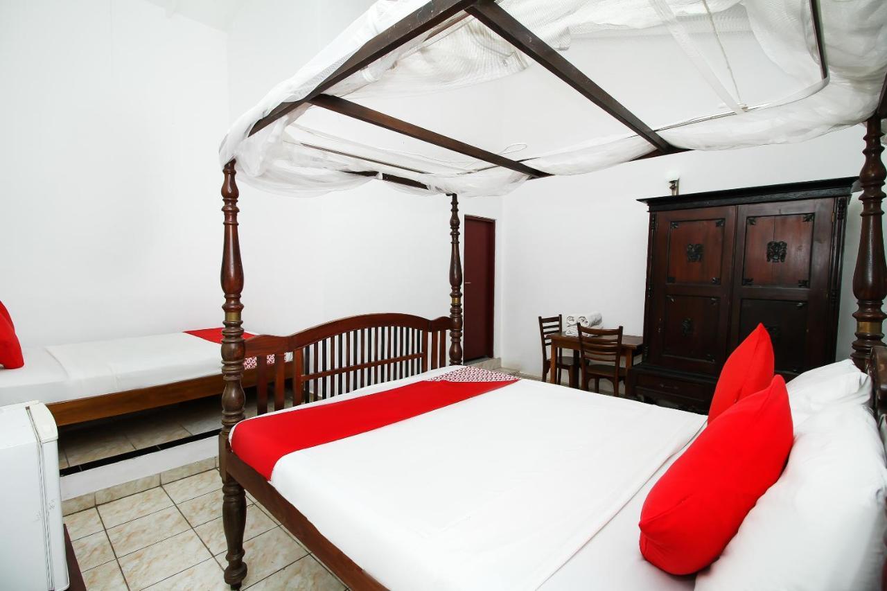Hotel Empryean Катунаяка Экстерьер фото
